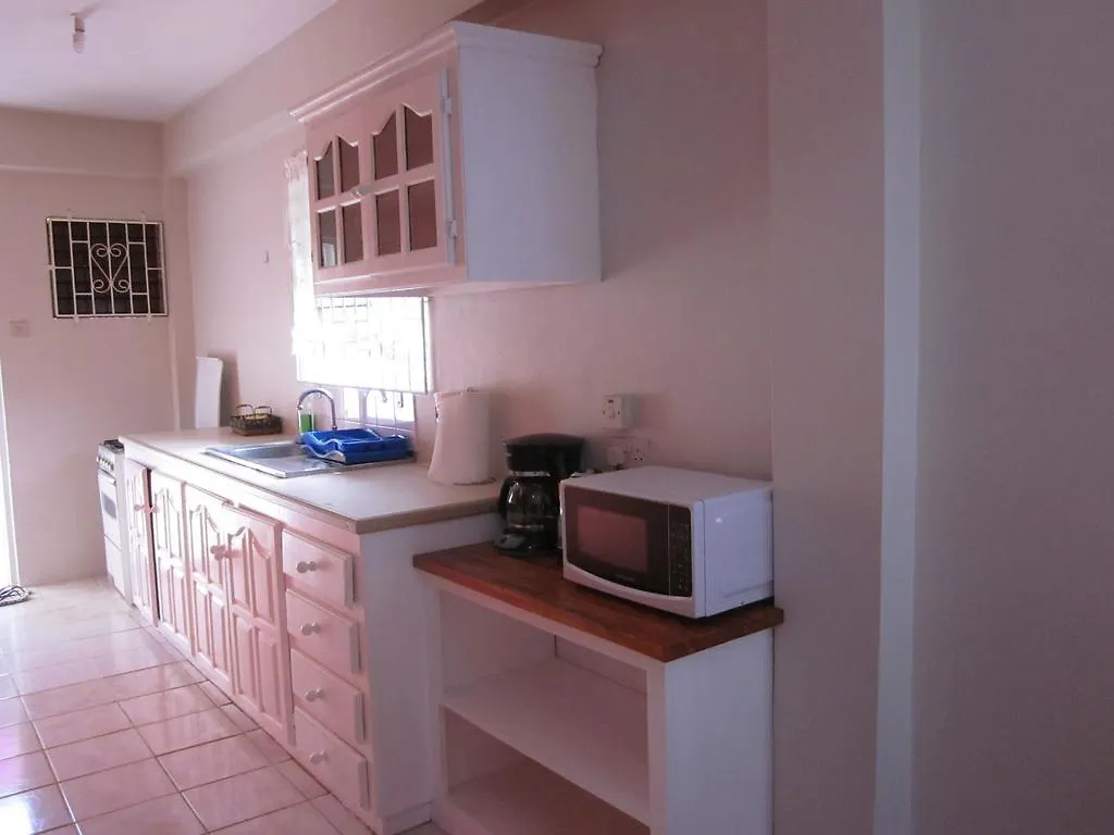 Buttercup Cottage Apartments Arnos Vale